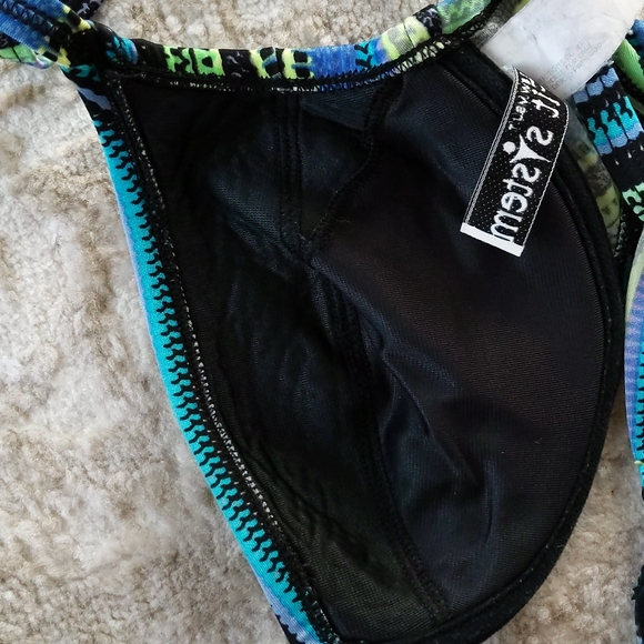 The Swimsuit Fit System Striped Underwire Bikini Top Large - Picture 10 of 11